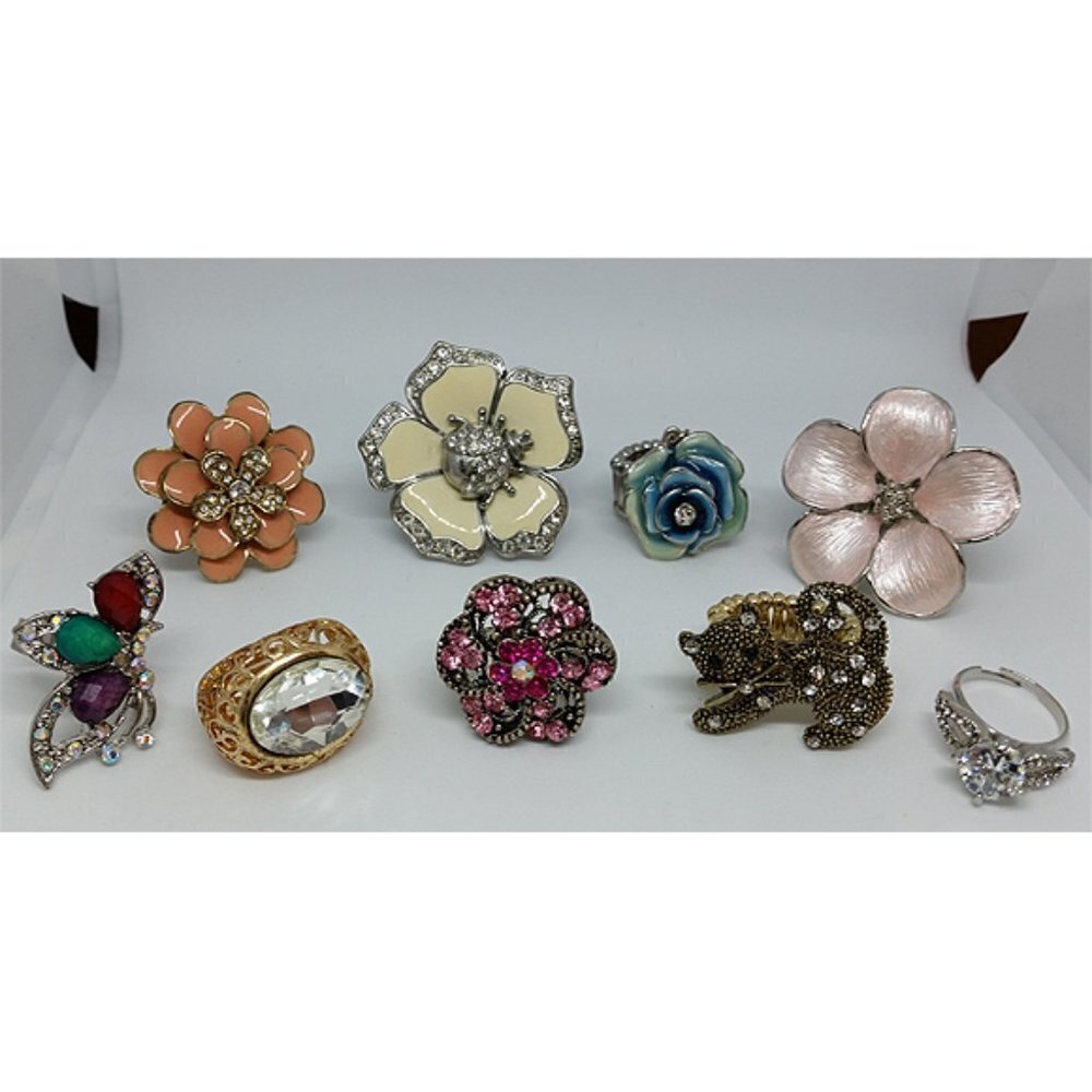HUGE bundle lot 9 fashion costume rings sizes 7-8